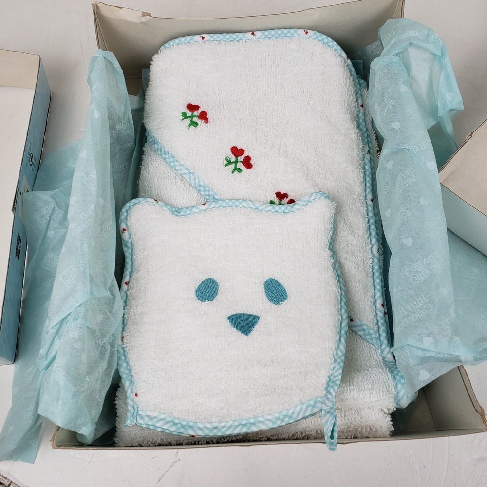 Pleasant Company American Girl Bitty Baby Collection Hooded Towel and Washcloth